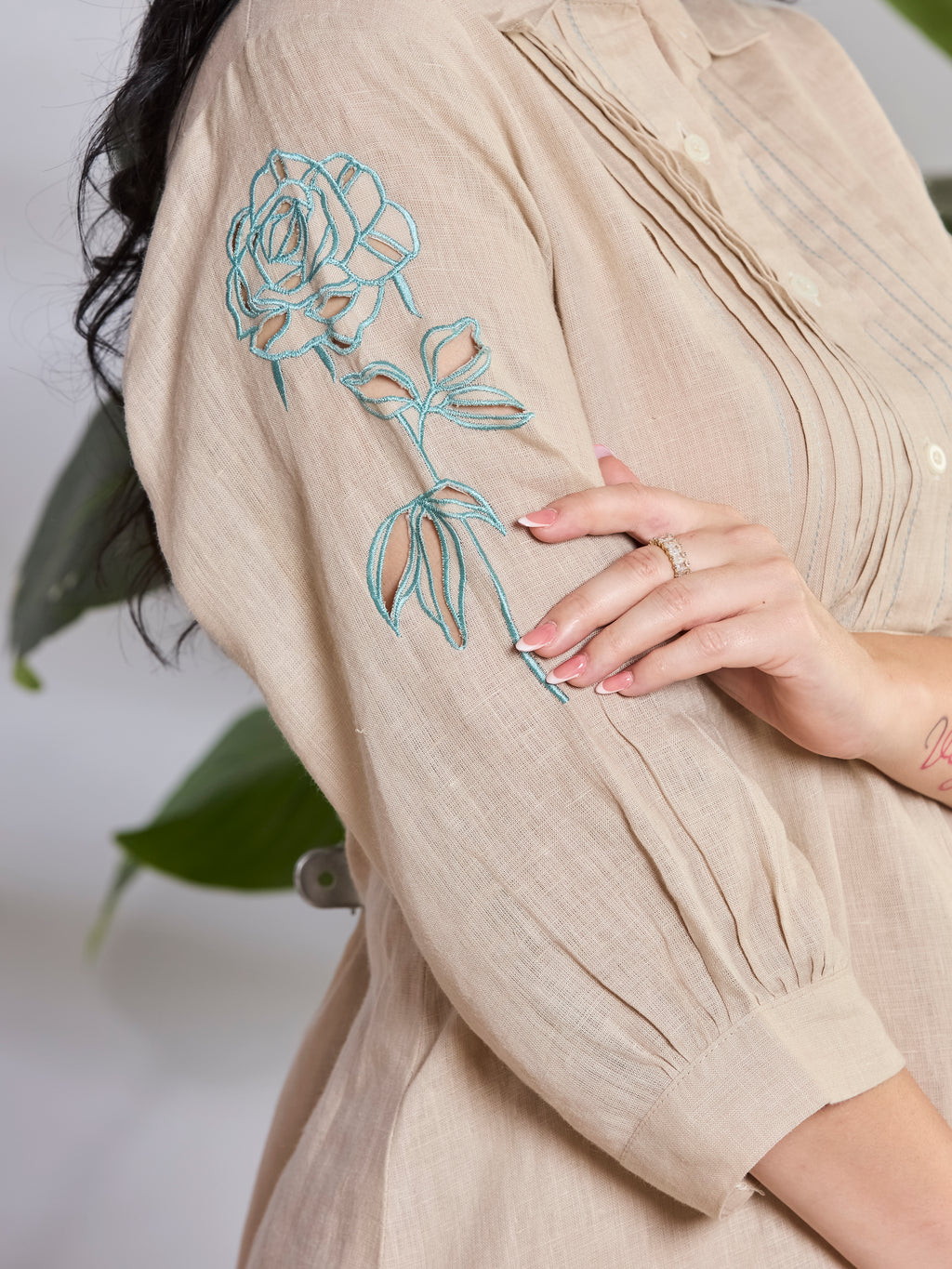 Gulaabo pleat linen top