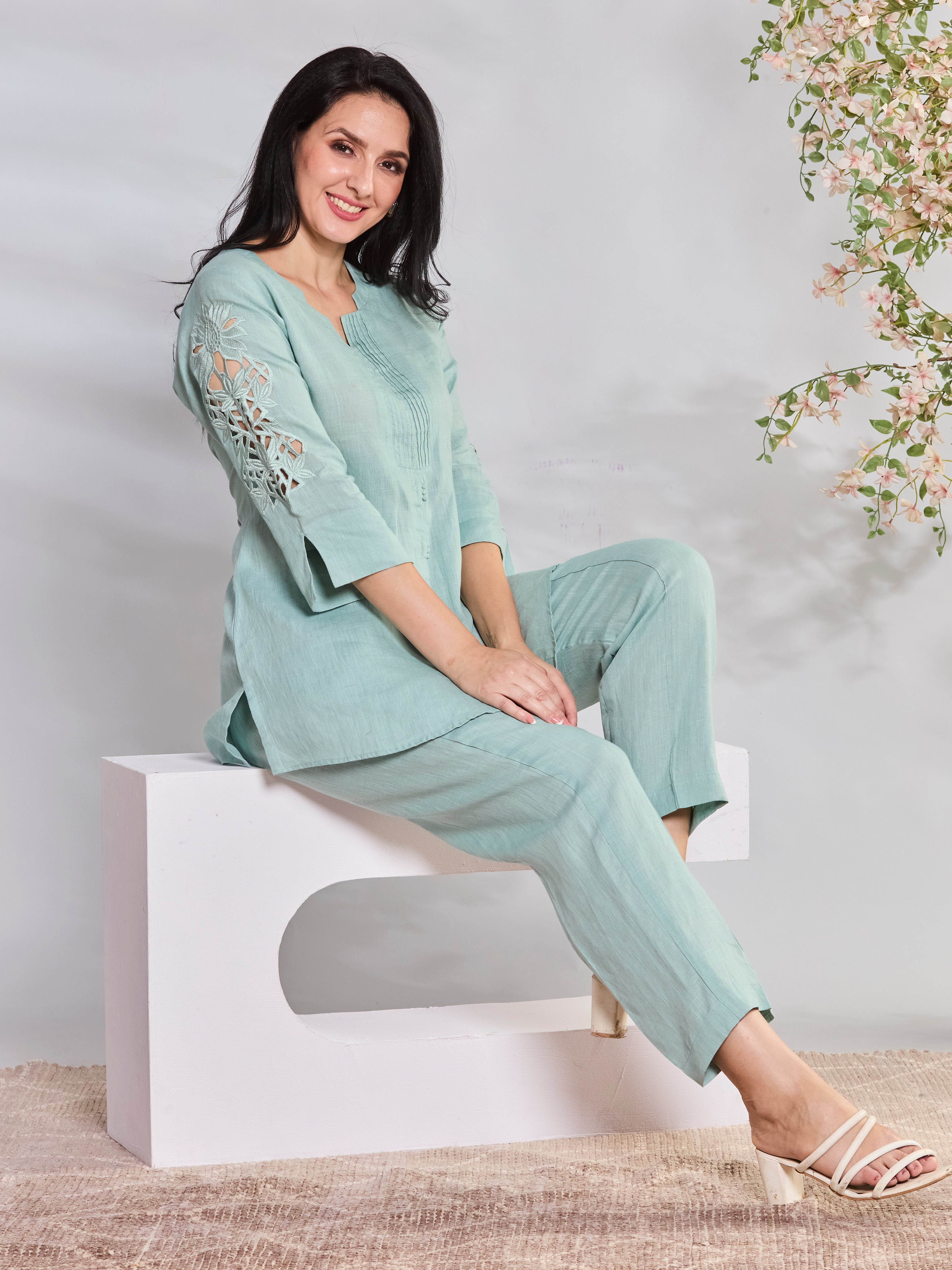 Seher cutwork Linen Top