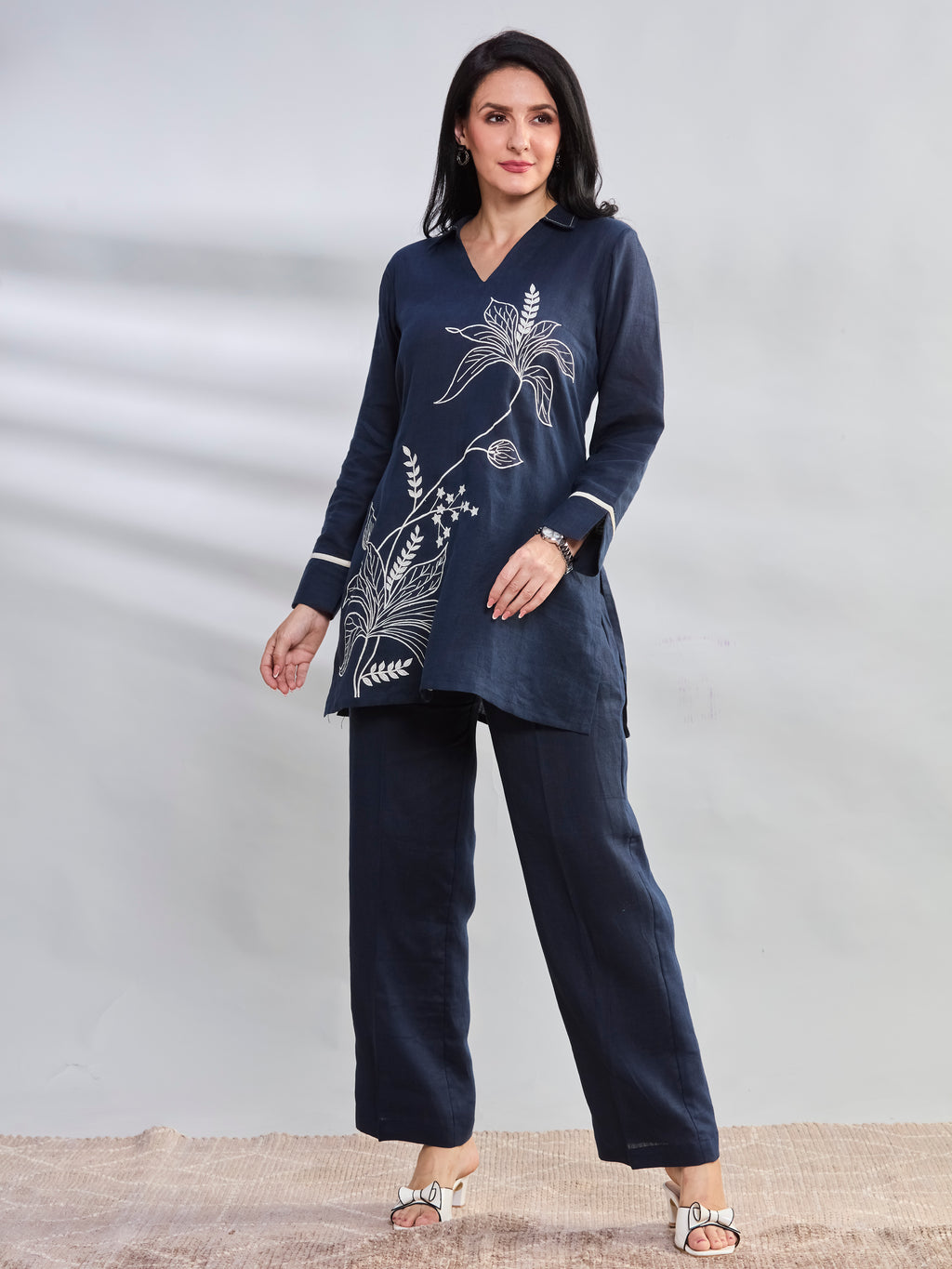 Neeli floral embroidered linen top
