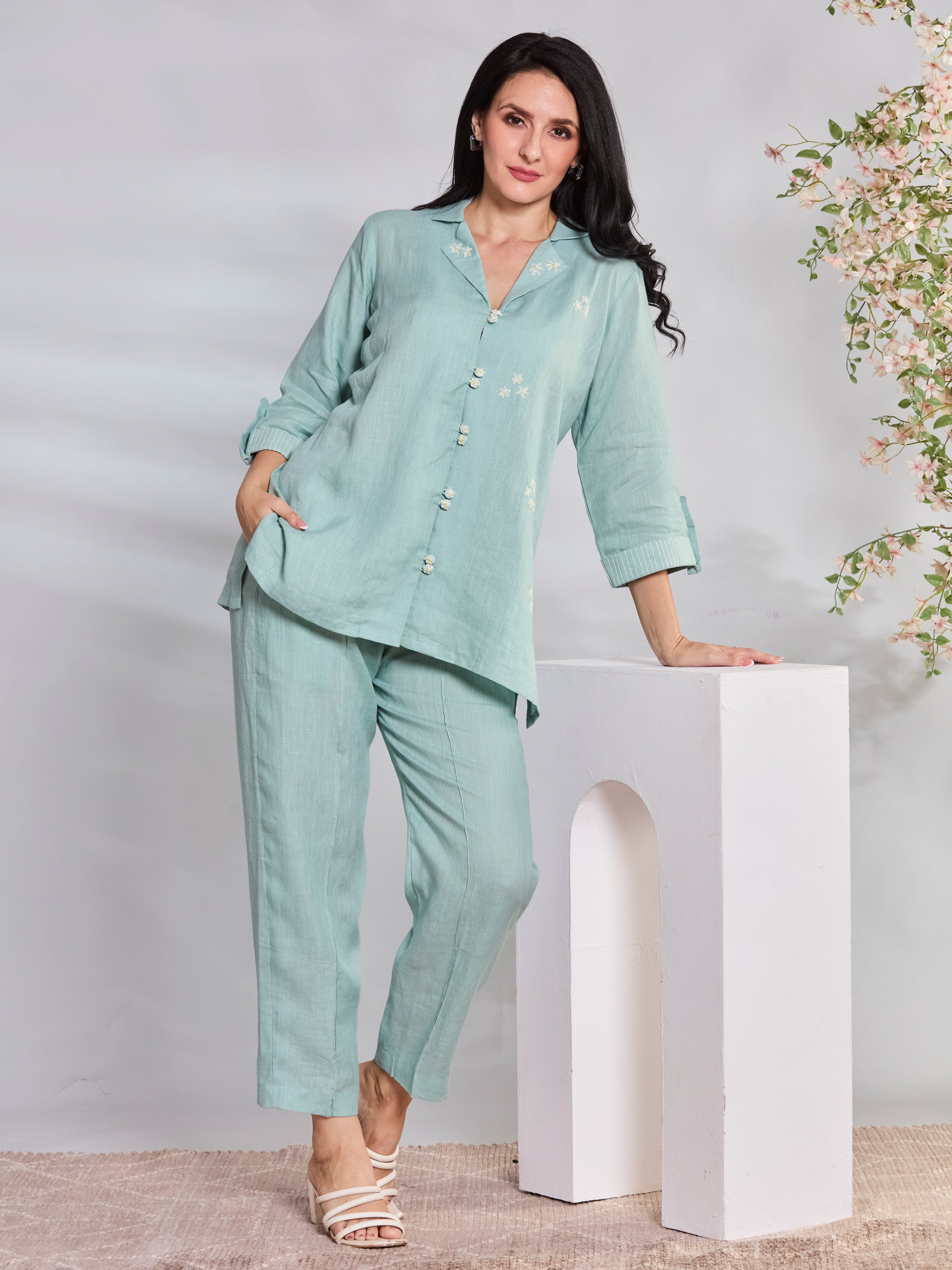 Seher Lapel linen top
